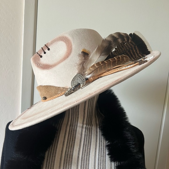 Cream Wide-Brimmed Hat with Feather and Fabric Accent - Picture 1 of 13